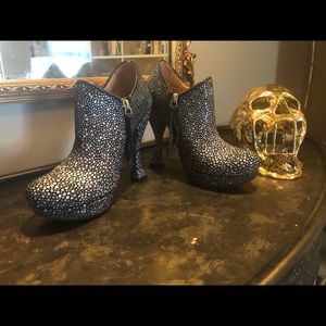 Fluevog 6 Memory Bootie